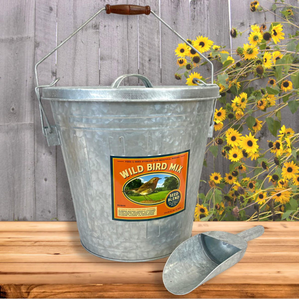 Galvanized Steel Bird Seed Storage Bucket Bin with Scoop I815